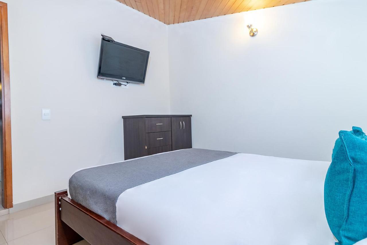 Hotel Nabusimake Modelia โบโกตา ภายนอก รูปภาพ